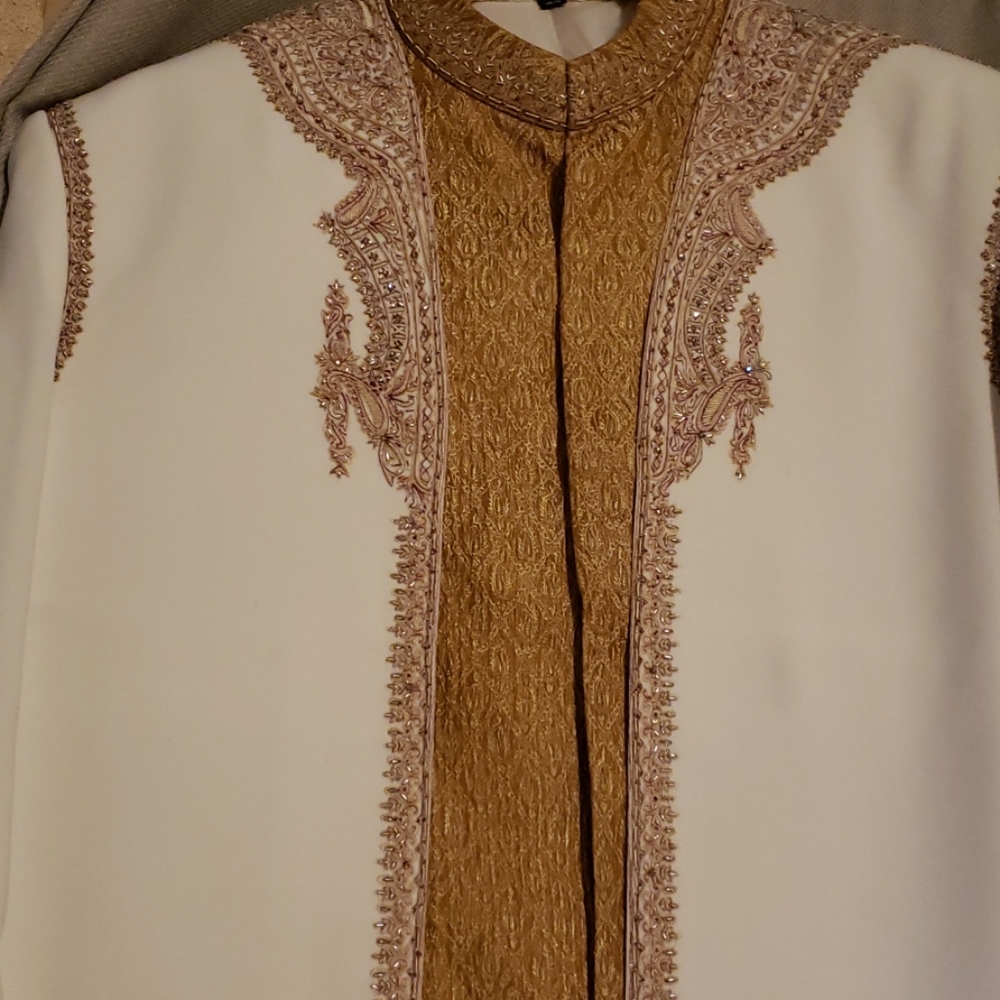 Indian groom wedding outfit
